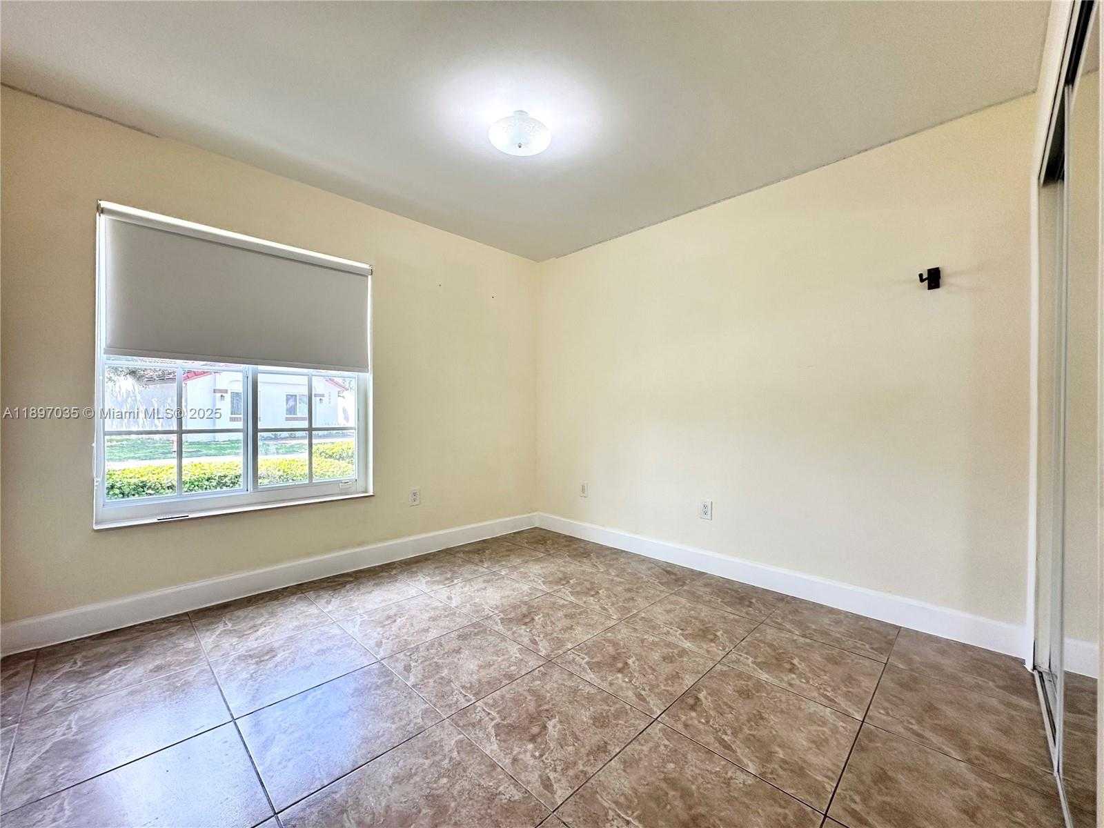 Small Image of 6097 SOUTH WEST 128TH CT, Miami Number 24