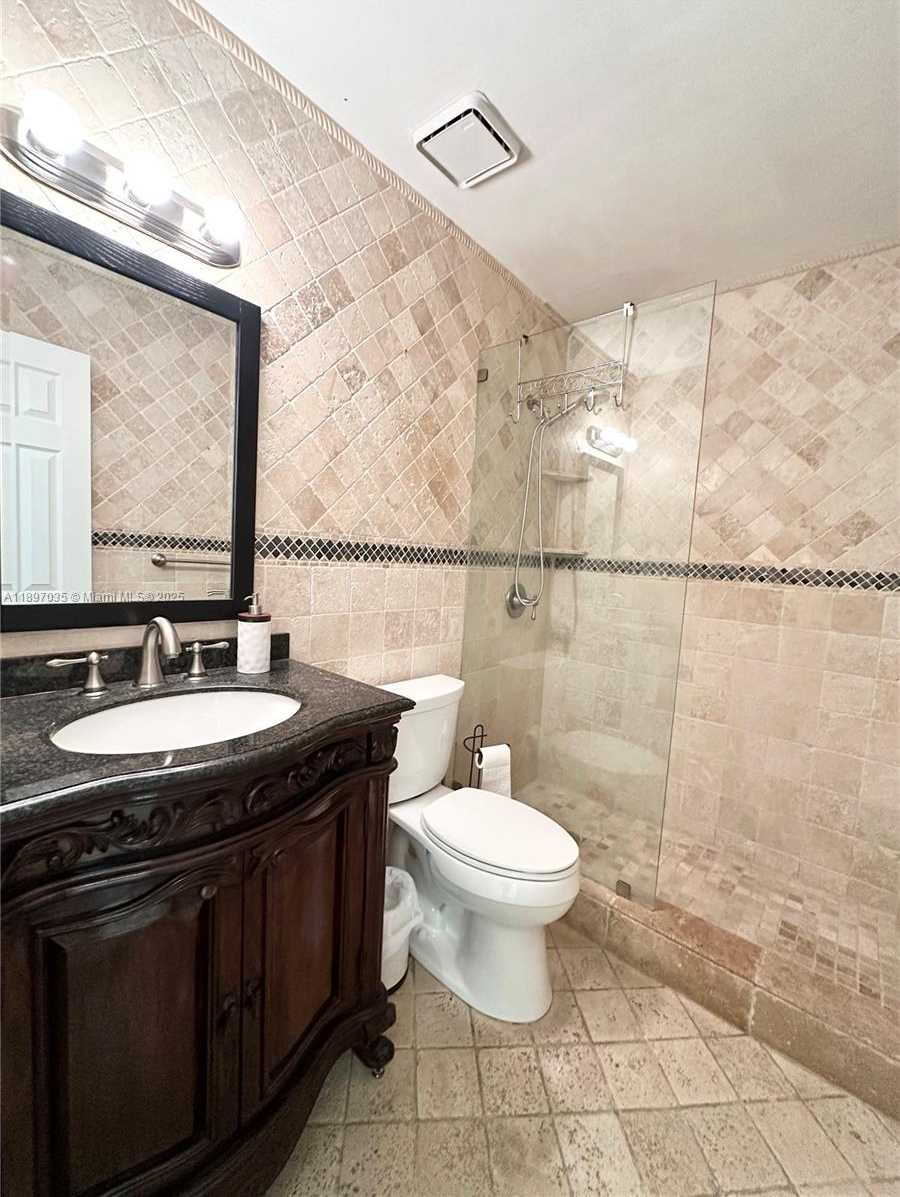 Small Image of 6097 SOUTH WEST 128TH CT, Miami Number 25