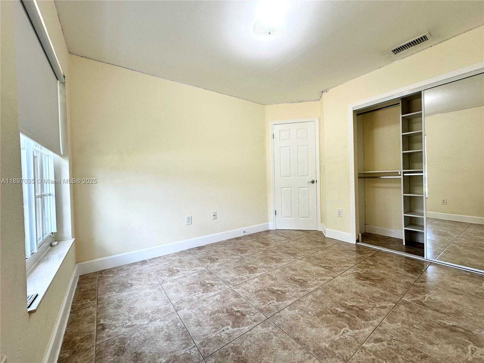 Small Image of 6097 SOUTH WEST 128TH CT, Miami Number 26