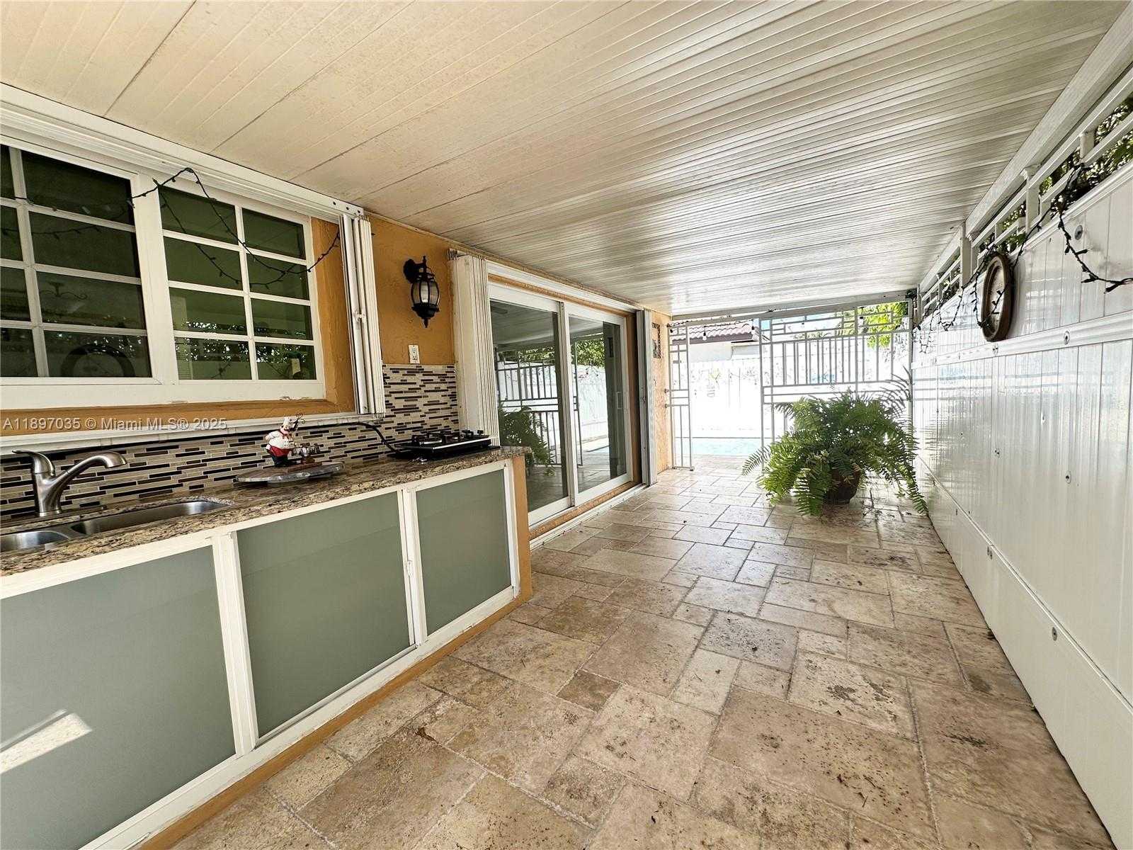 Small Image of 6097 SOUTH WEST 128TH CT, Miami Number 29