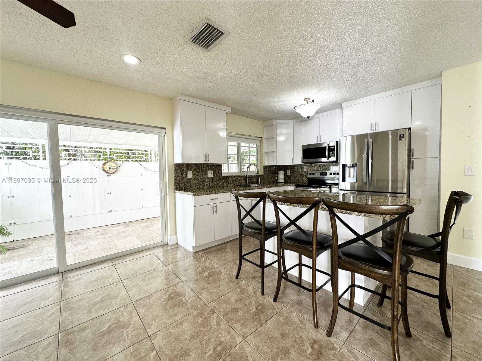Small Image of 6097 SOUTH WEST 128TH CT, Miami Number 8