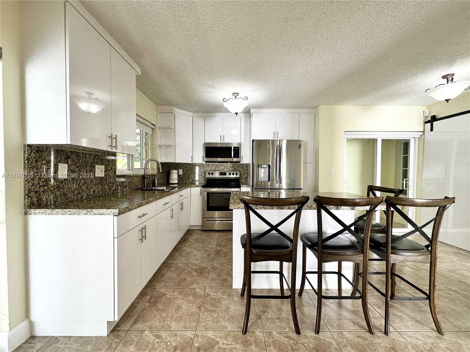 Small Image of 6097 SOUTH WEST 128TH CT, Miami Number 9