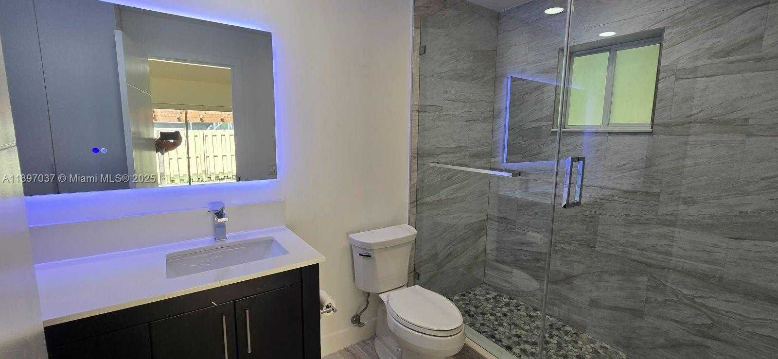 Small Image of 591 TALAVERA RD #591, Weston Number 11