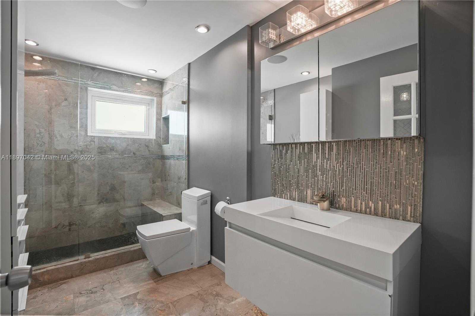 Small Image of 1436 MANTUA AVE #., Coral Gables Number 16