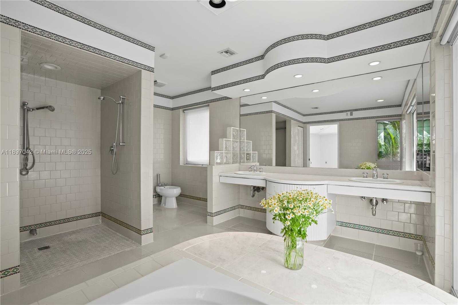 Small Image of 1436 MANTUA AVE #., Coral Gables Number 22