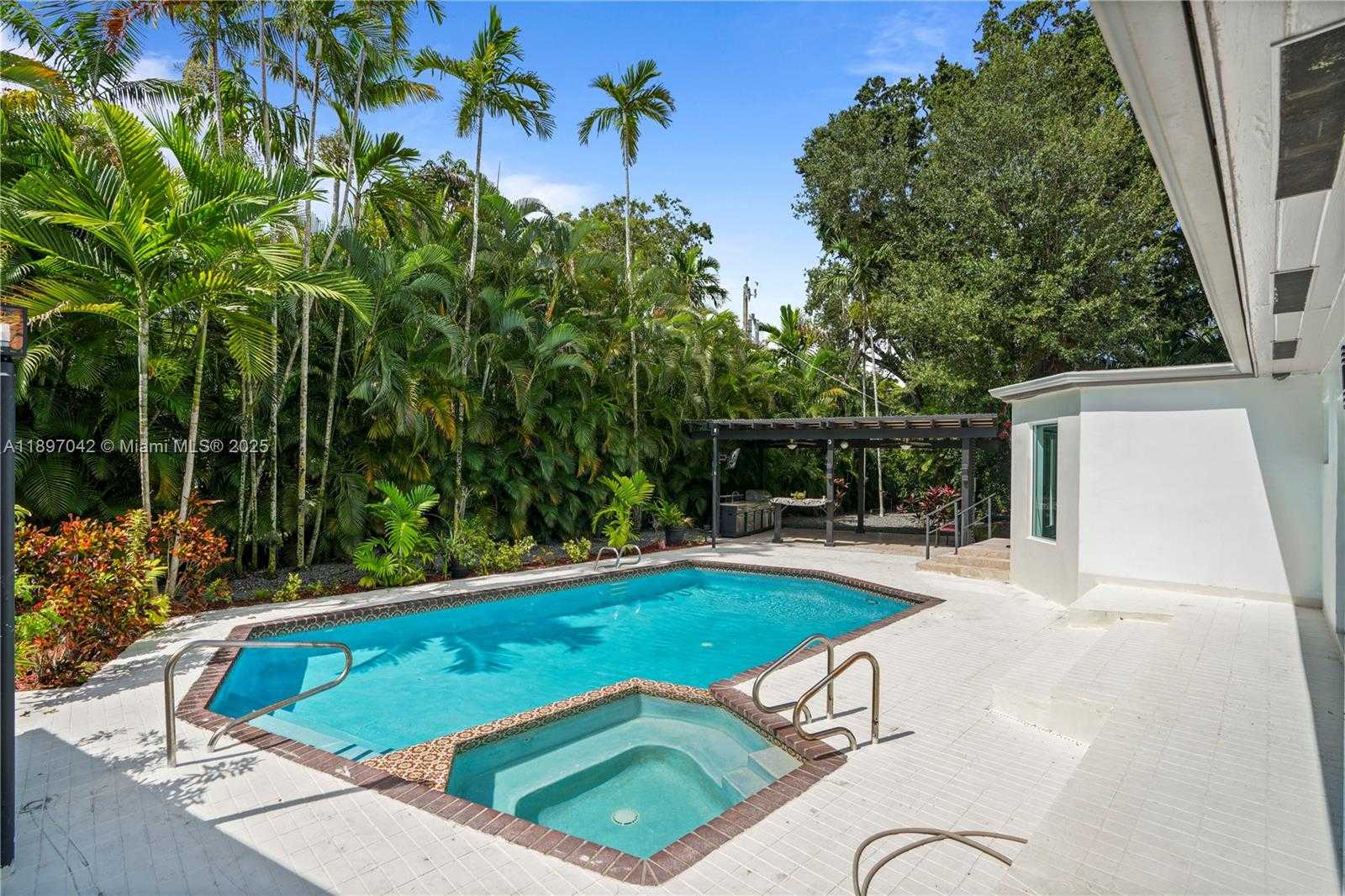Small Image of 1436 MANTUA AVE #., Coral Gables Number 27