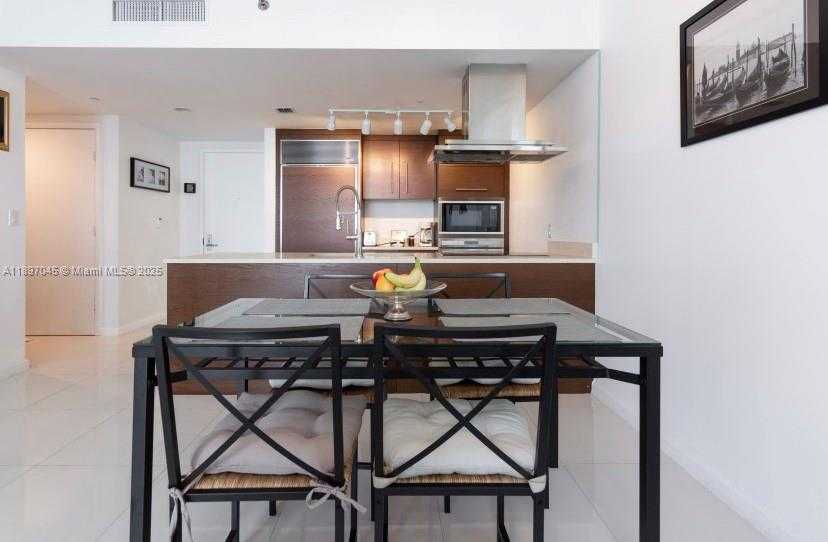 Small Image of 485 BRICKELL AVE #2606, Miami Number 10