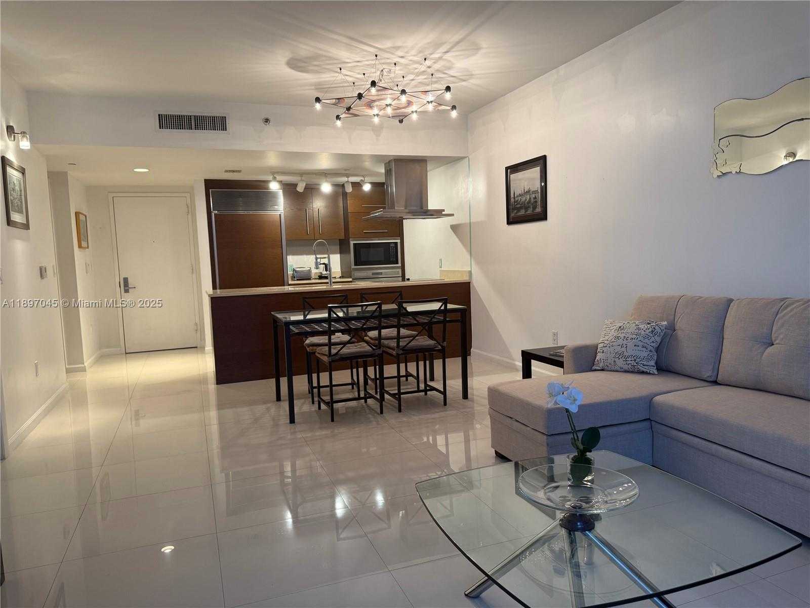 Small Image of 485 BRICKELL AVE #2606, Miami Number 8