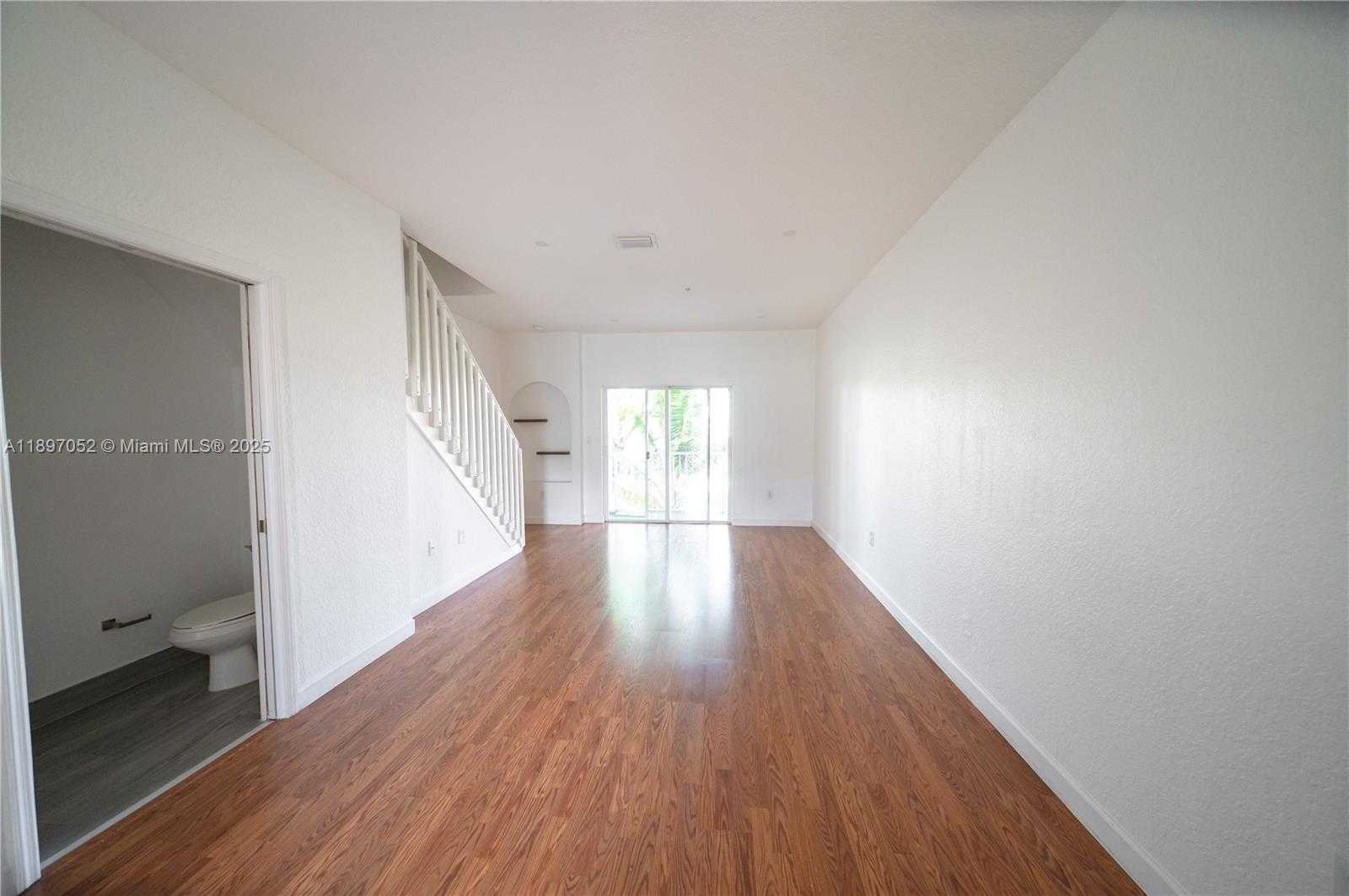 Small Image of 5670 NORTH WEST 116TH AVE #212, Doral Number 5