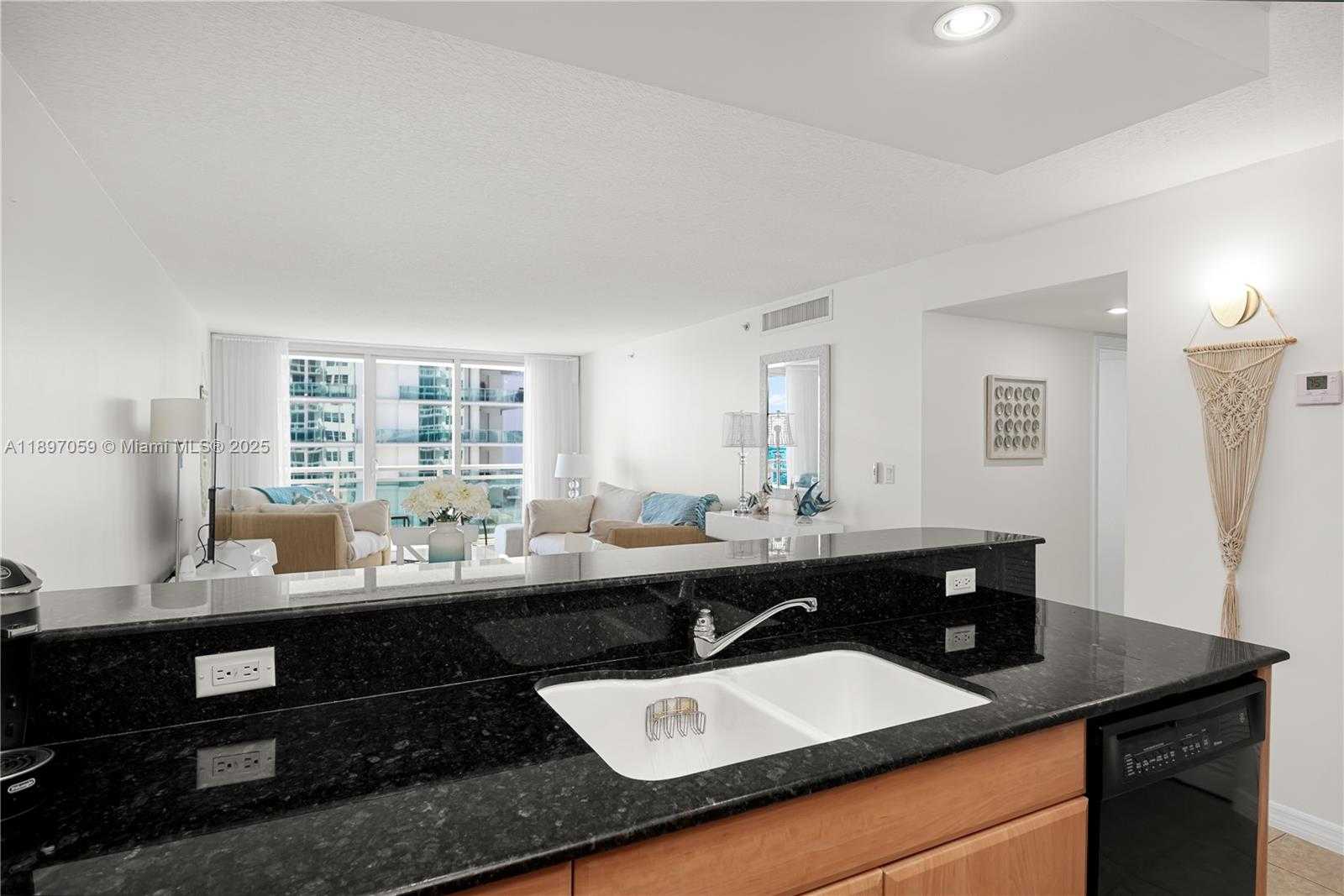 Small Image of 6917 COLLINS AVE #1203, Miami Beach Number 11