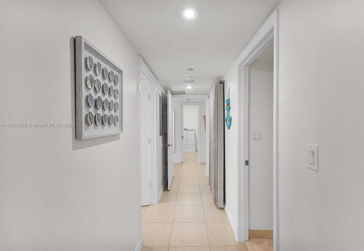 Small Image of 6917 COLLINS AVE #1203, Miami Beach Number 21