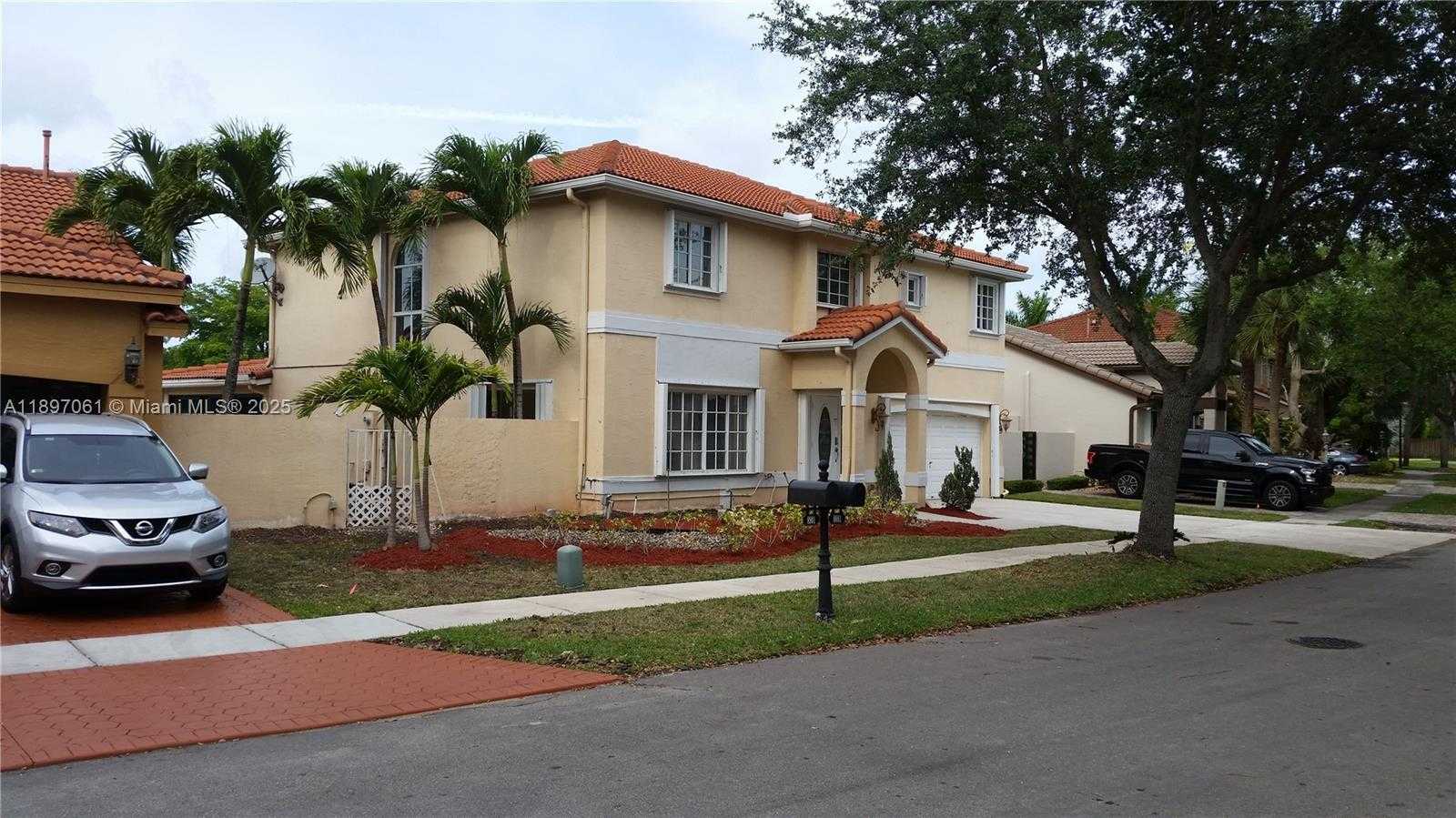 Small Image of 8881 NORTH WEST 189TH TER, Hialeah Number 17
