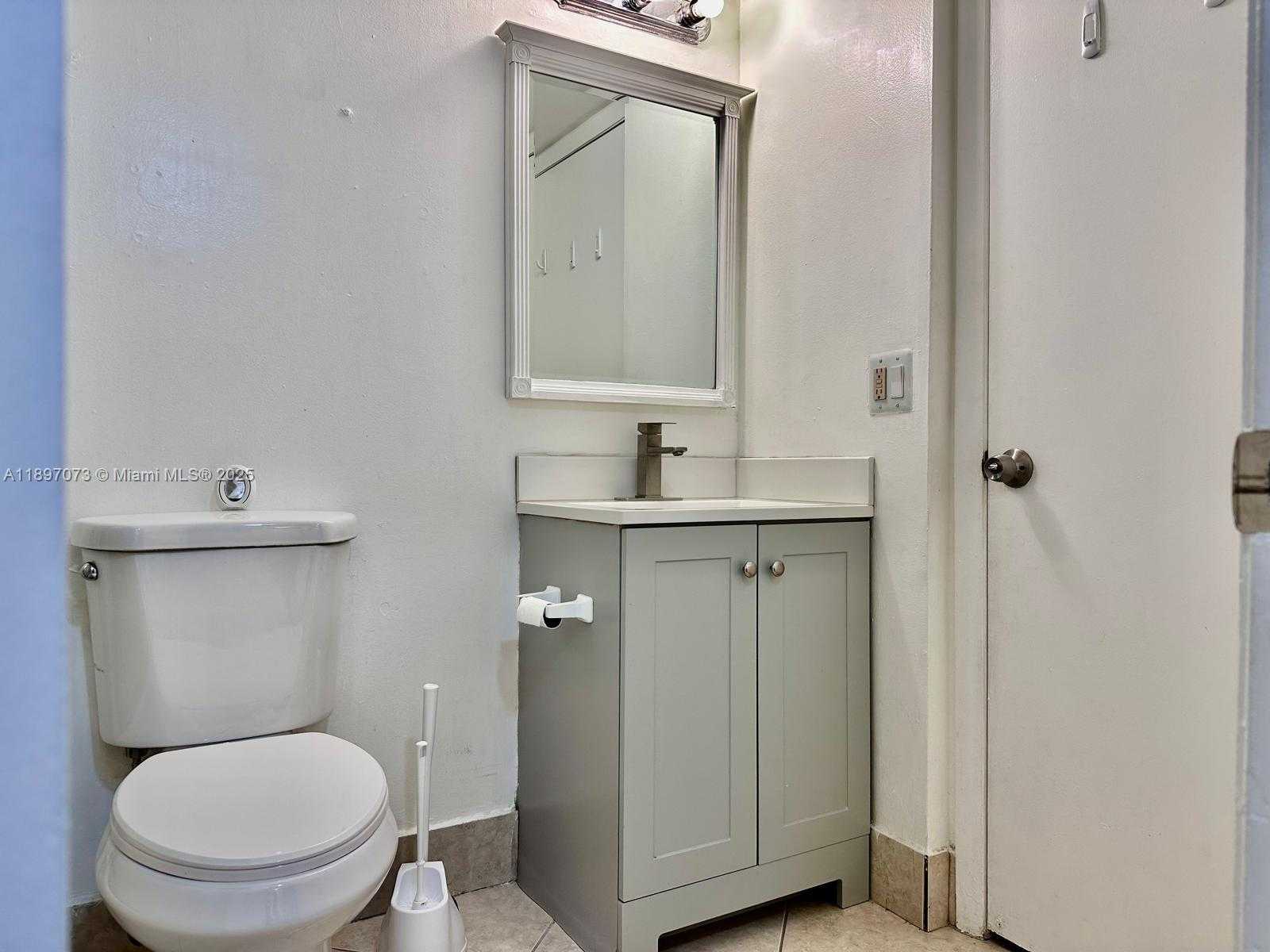 Small Image of 510 NORTH WEST 86TH PL #12-106, Miami Number 8