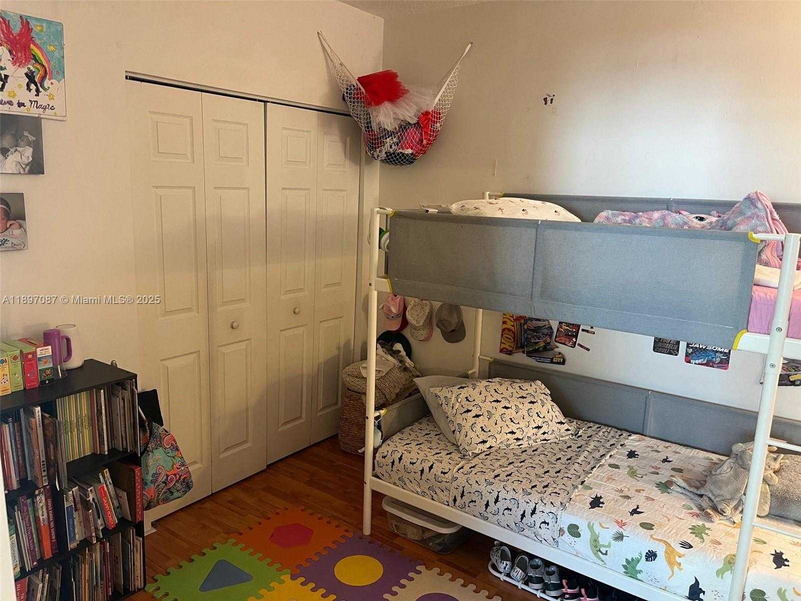 Small Image of 2000 NORTH BAYSHORE DR #301, Miami Number 8
