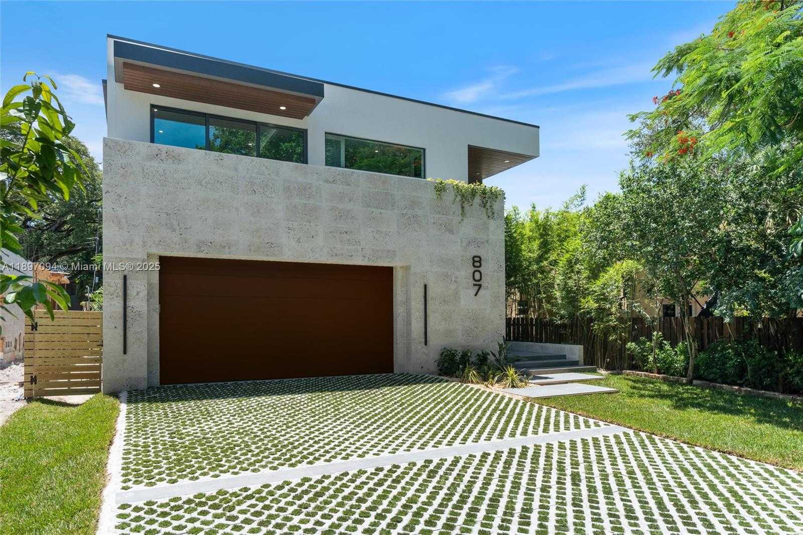 Small Image of 807 SOUTH WEST 12TH AVE, Fort Lauderdale Number 2