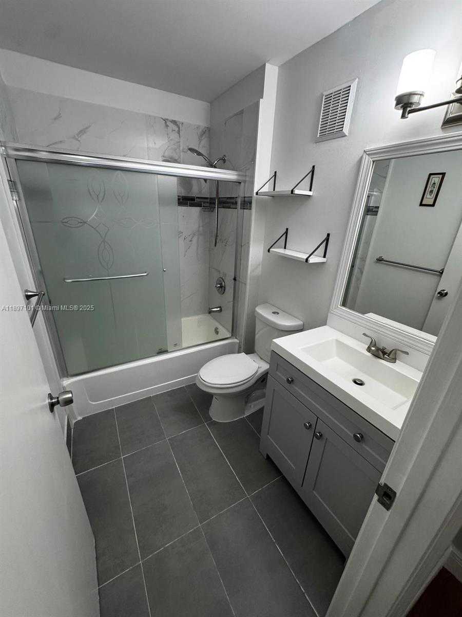 Small Image of 14036 SOUTH WEST 179TH ST #14036, Miami Number 24