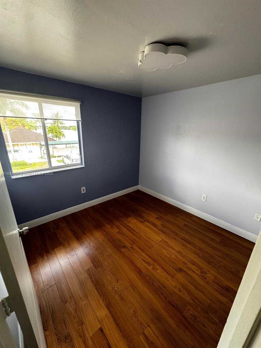 Small Image of 14036 SOUTH WEST 179TH ST #14036, Miami Number 25