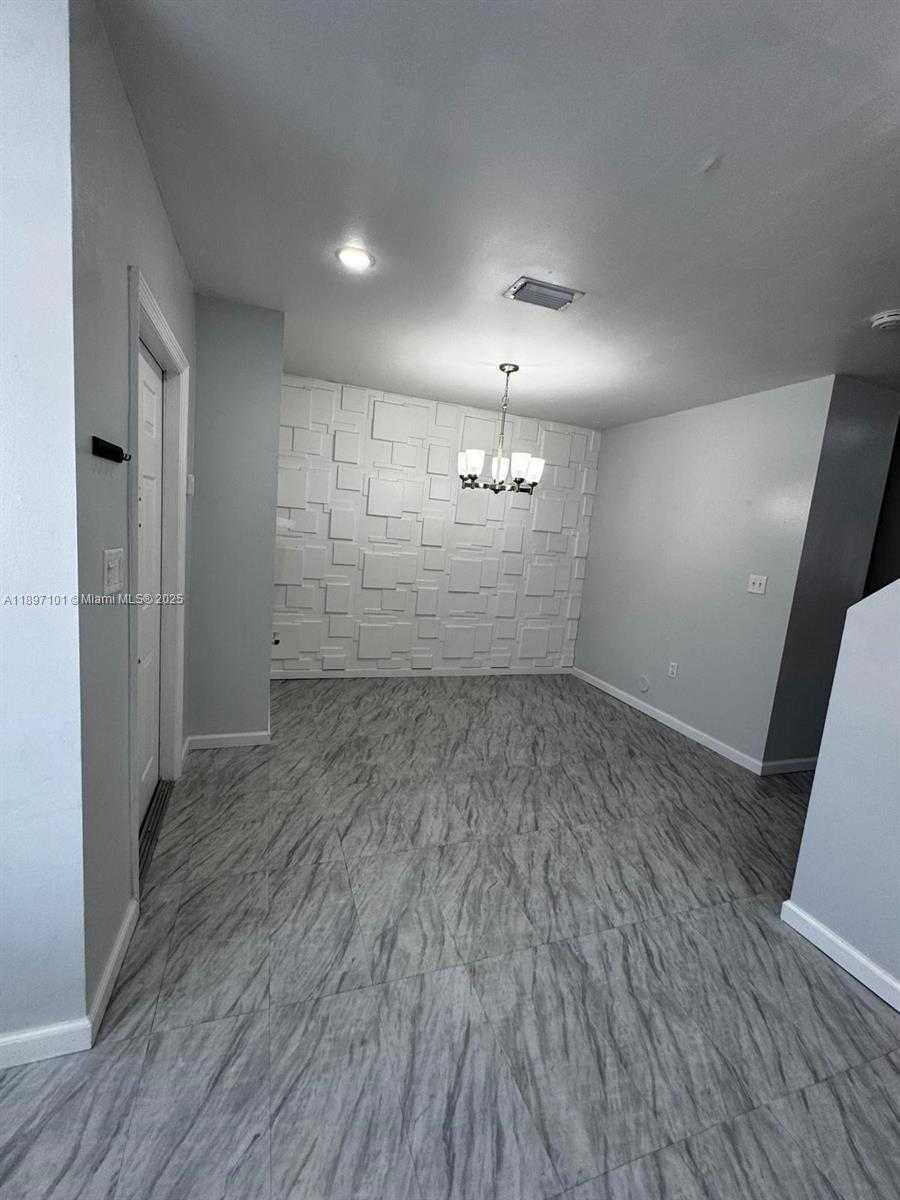 Small Image of 14036 SOUTH WEST 179TH ST #14036, Miami Number 4