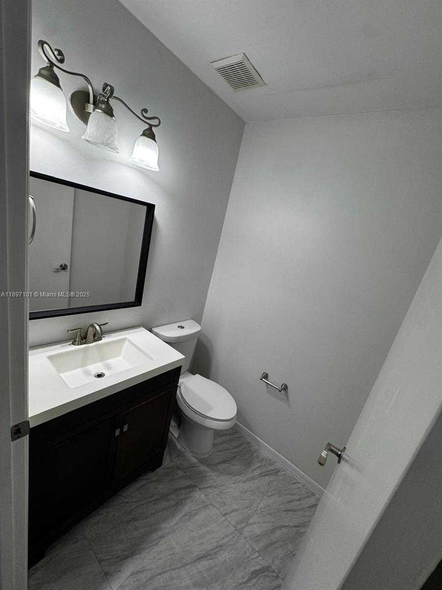 Small Image of 14036 SOUTH WEST 179TH ST #14036, Miami Number 6