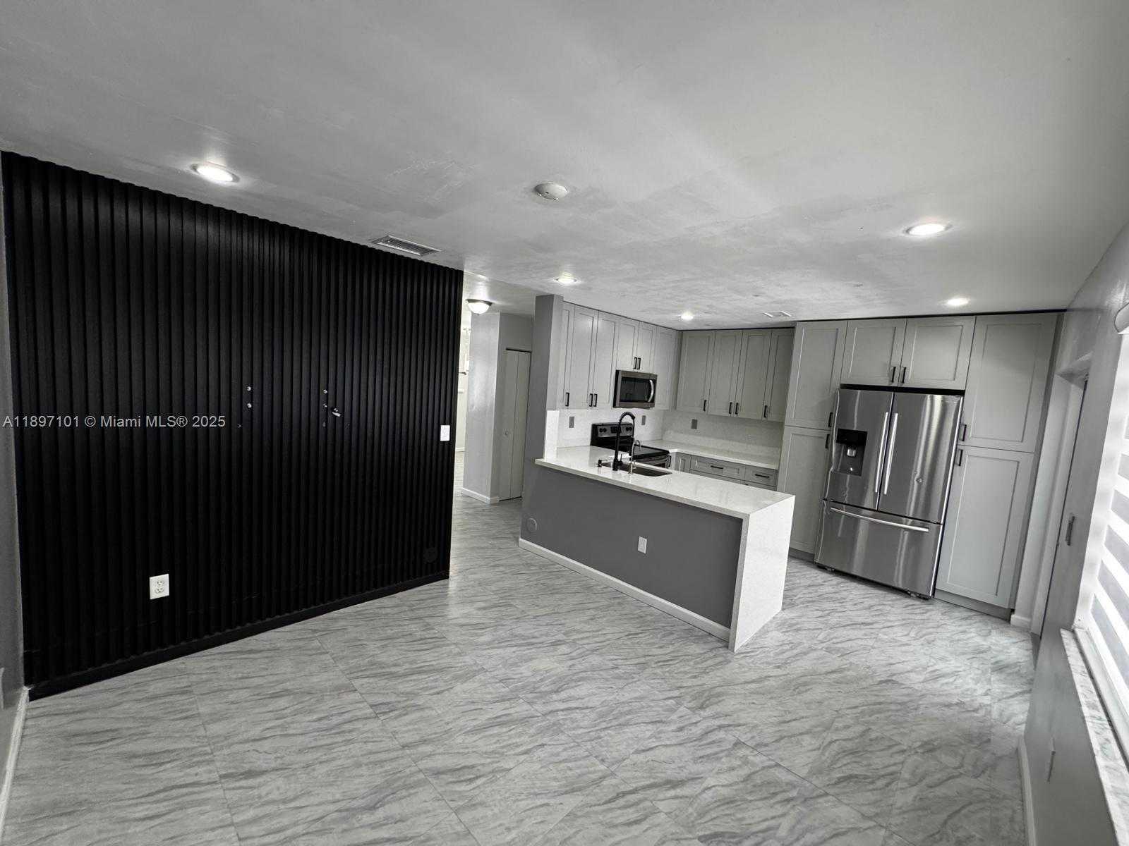 Small Image of 14036 SOUTH WEST 179TH ST #14036, Miami Number 8