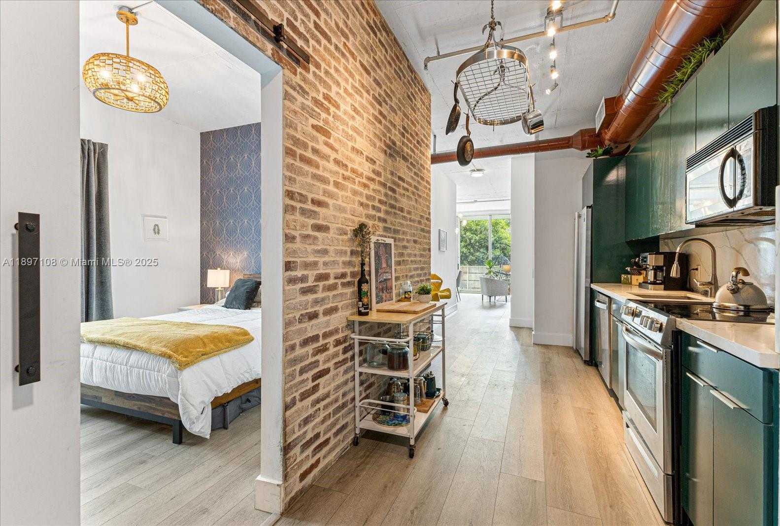 Small Image of 1700 MERIDIAN AVE #203, Miami Beach Number 6