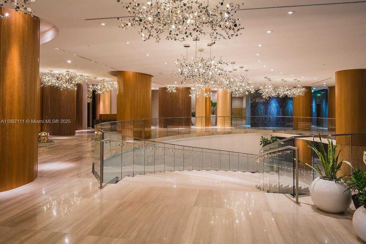 Small Image of Miami Number 49