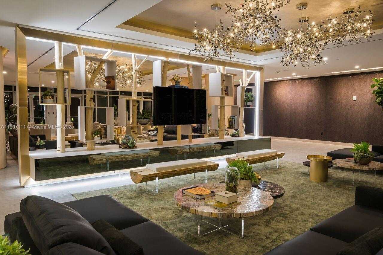 Small Image of Miami Number 53