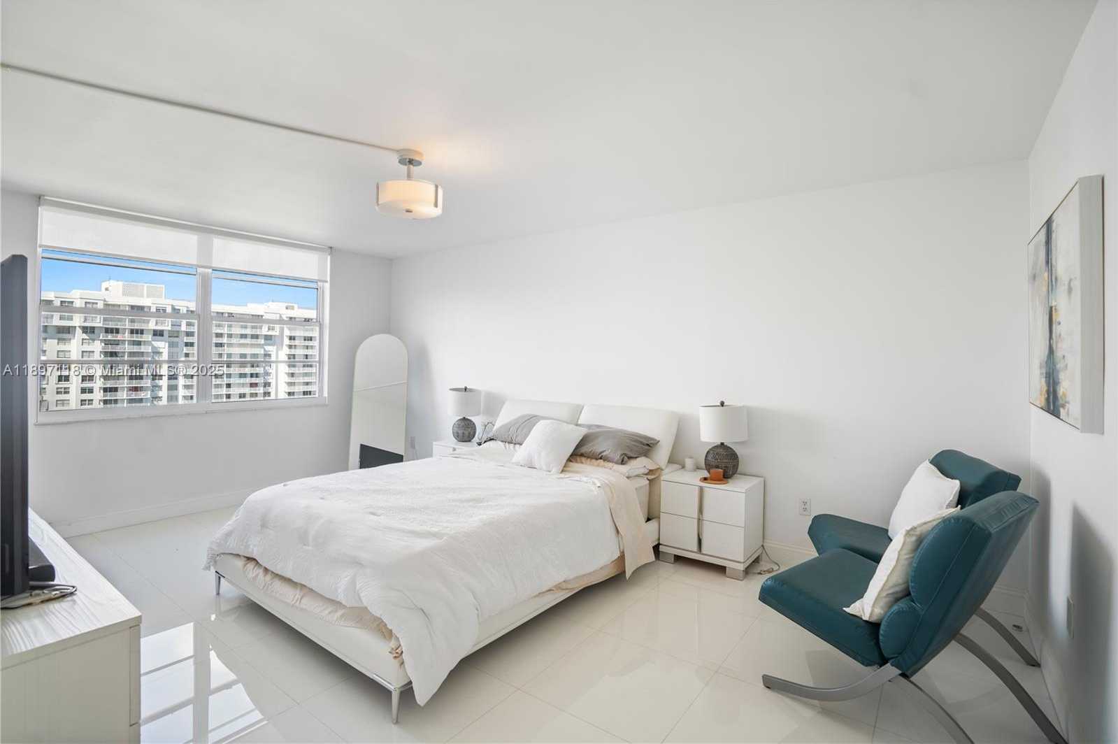 Small Image of 2851 NORTH EAST 183RD ST #1816E, Aventura Number 19