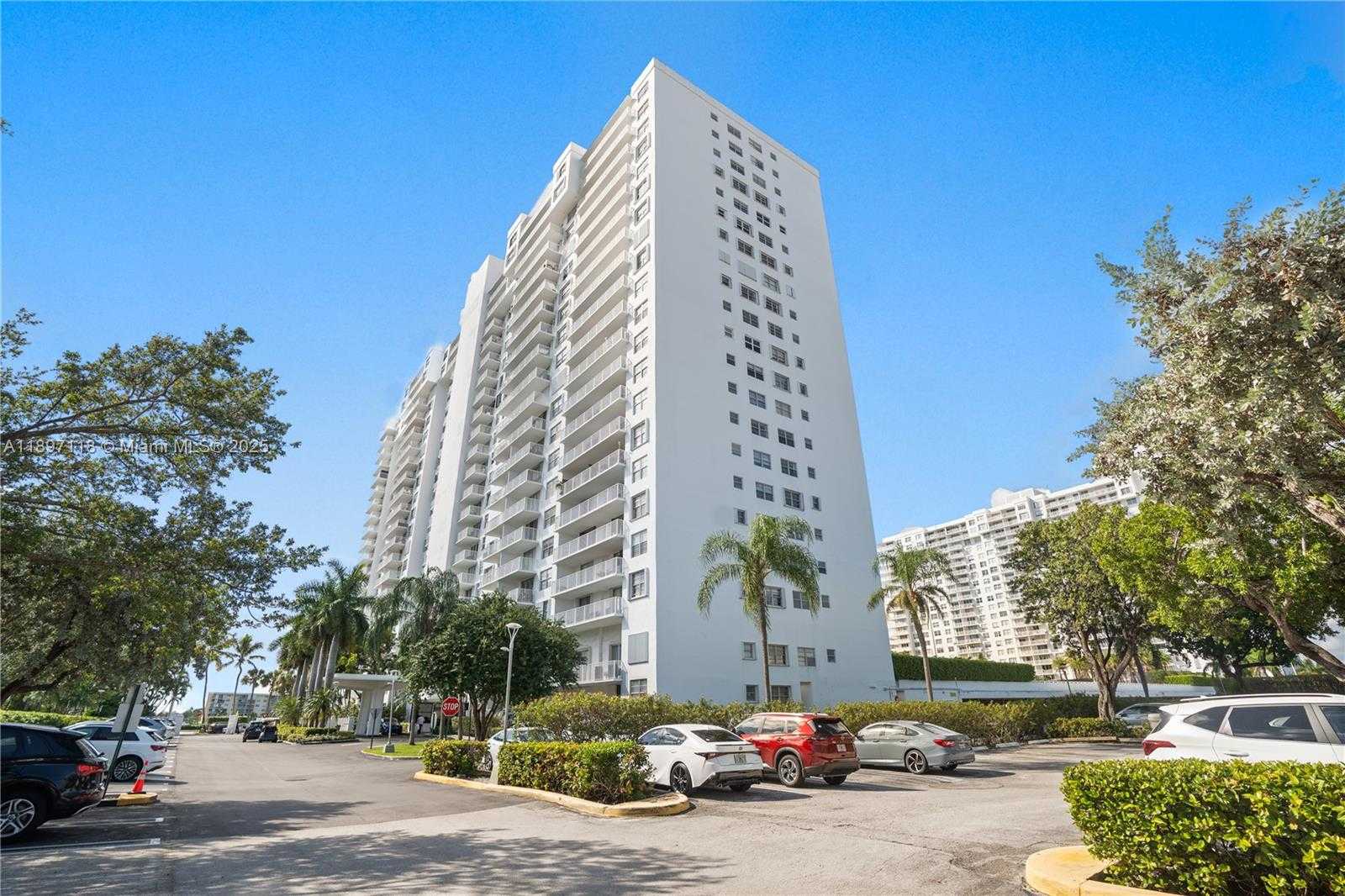 Small Image of 2851 NORTH EAST 183RD ST #1816E, Aventura Number 46