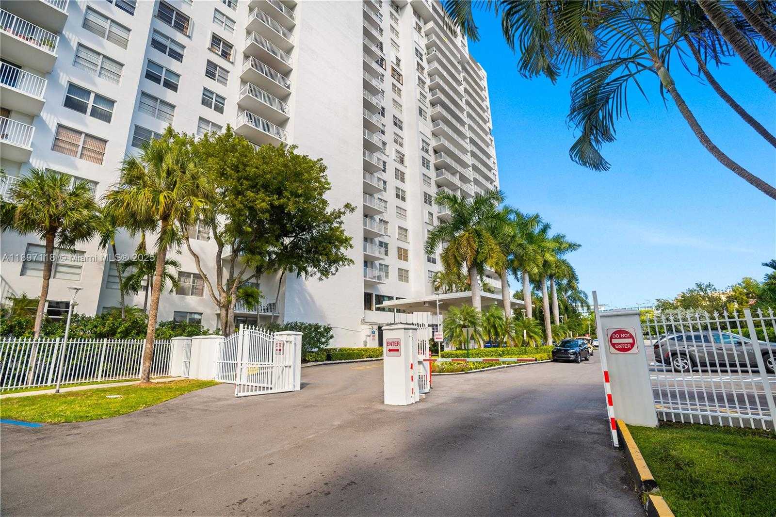 Small Image of 2851 NORTH EAST 183RD ST #1816E, Aventura Number 47
