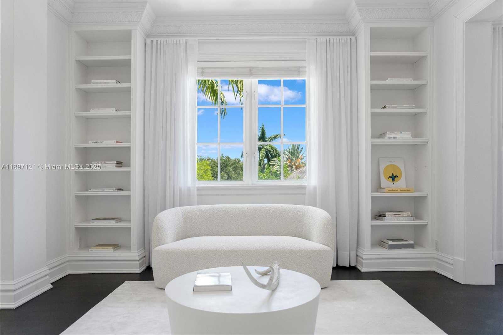 Small Image of 26 TAHITI BEACH ISLAND RD, Coral Gables Number 22
