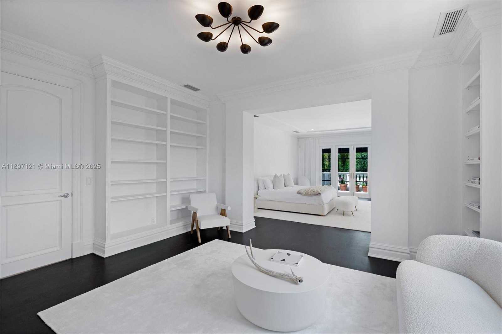Small Image of 26 TAHITI BEACH ISLAND RD, Coral Gables Number 23