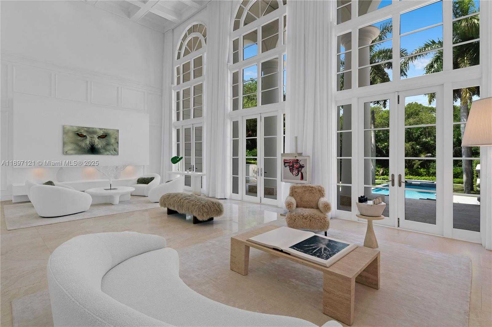 Small Image of 26 TAHITI BEACH ISLAND RD, Coral Gables Number 5