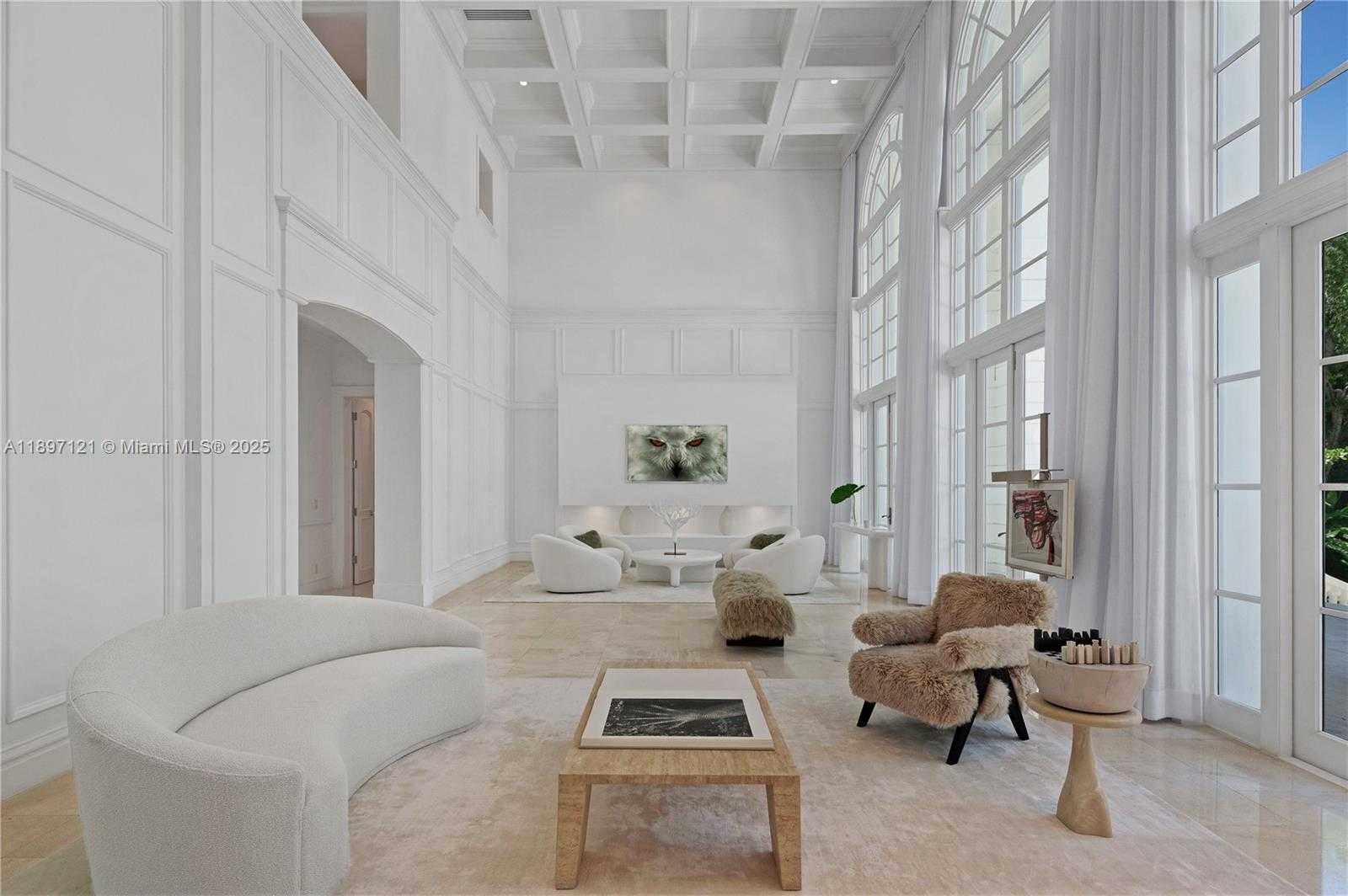Small Image of 26 TAHITI BEACH ISLAND RD, Coral Gables Number 7