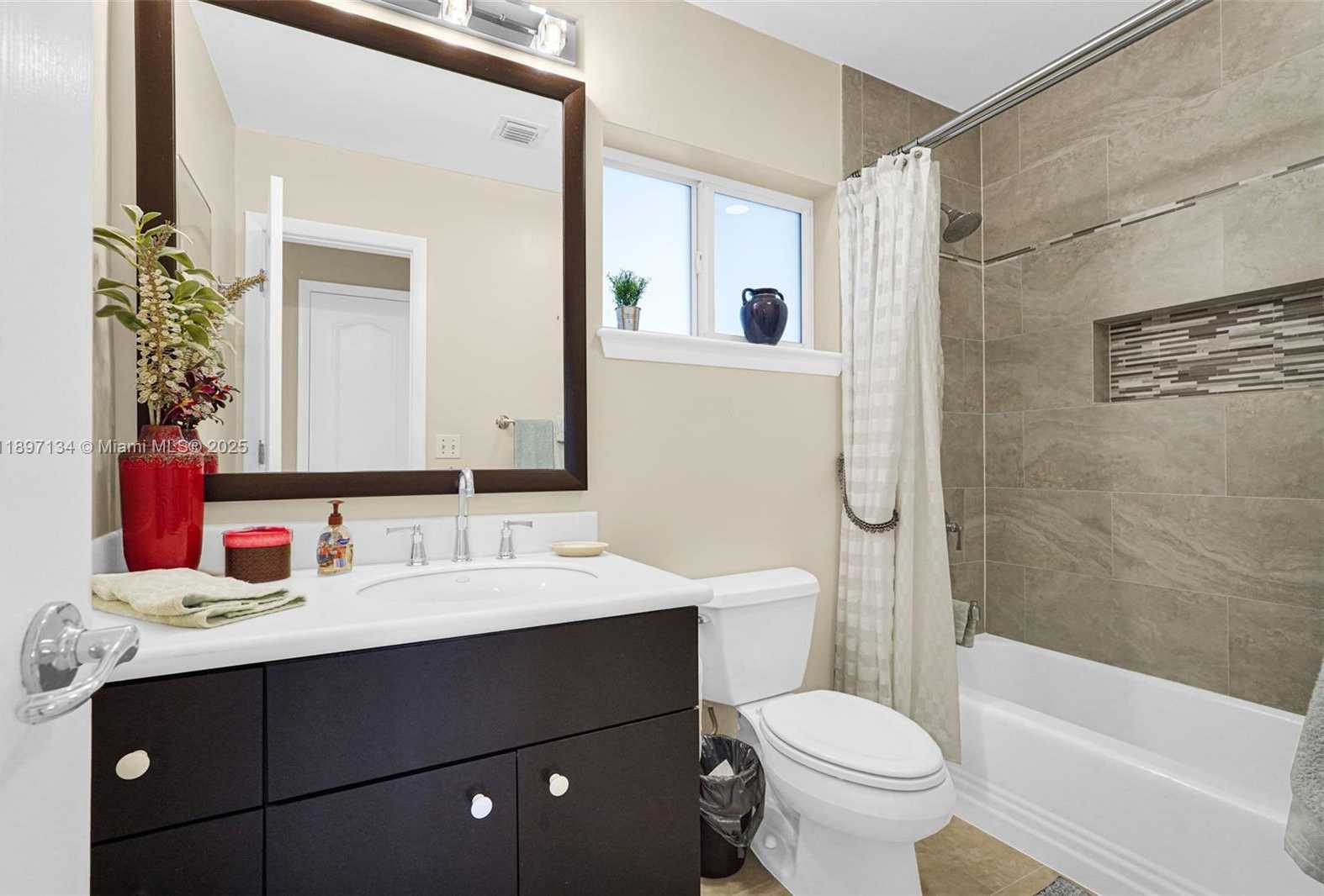 Small Image of 8220 SOUTH WEST 162ND ST, Palmetto Bay Number 14