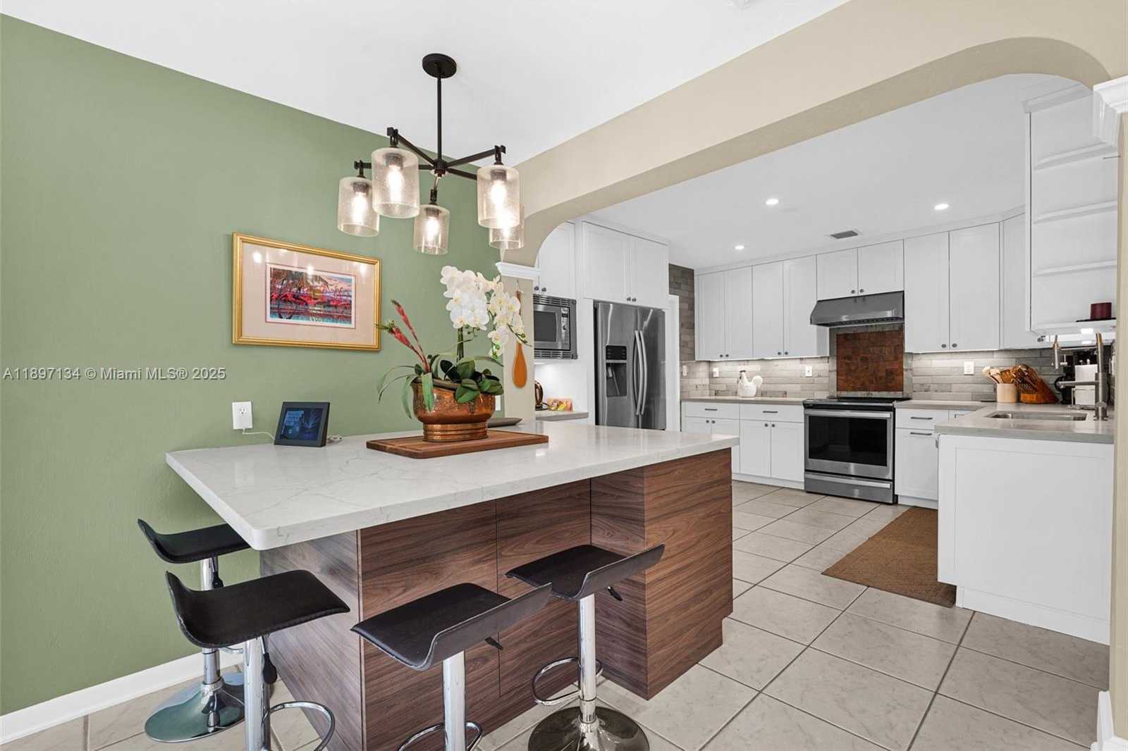 Small Image of 8220 SOUTH WEST 162ND ST, Palmetto Bay Number 3