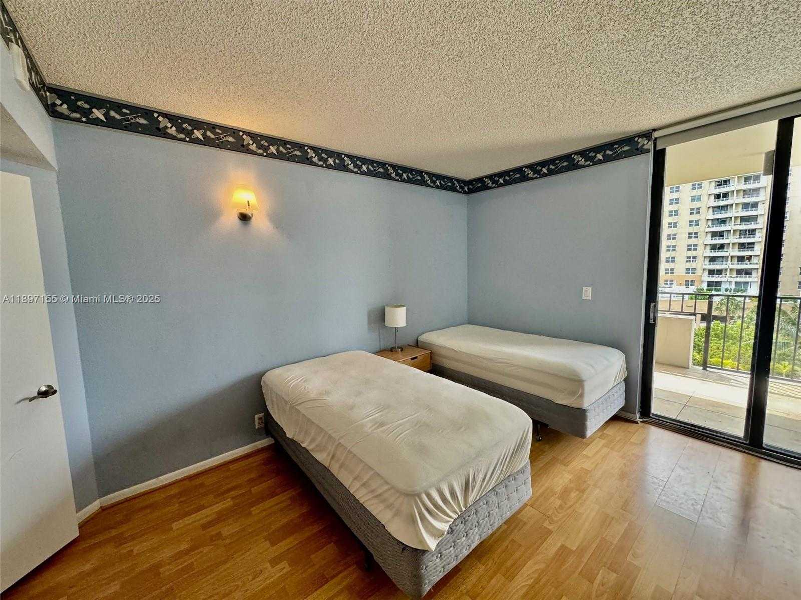 Small Image of 520 BRICKELL KEY DR #A605, Miami Number 13