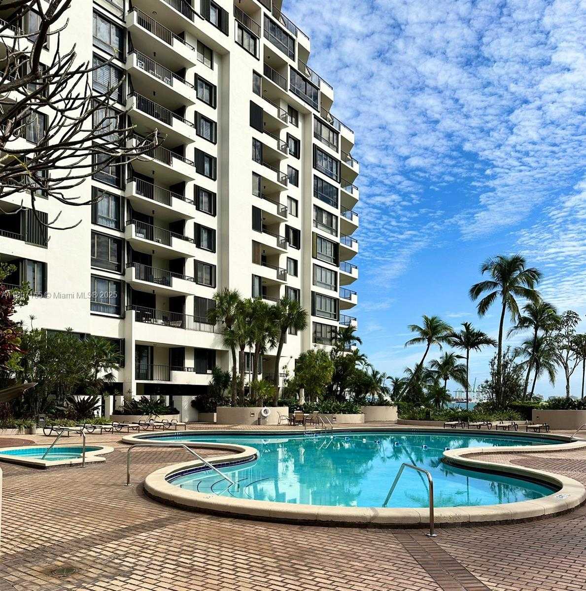 Small Image of 520 BRICKELL KEY DR #A605, Miami Number 16