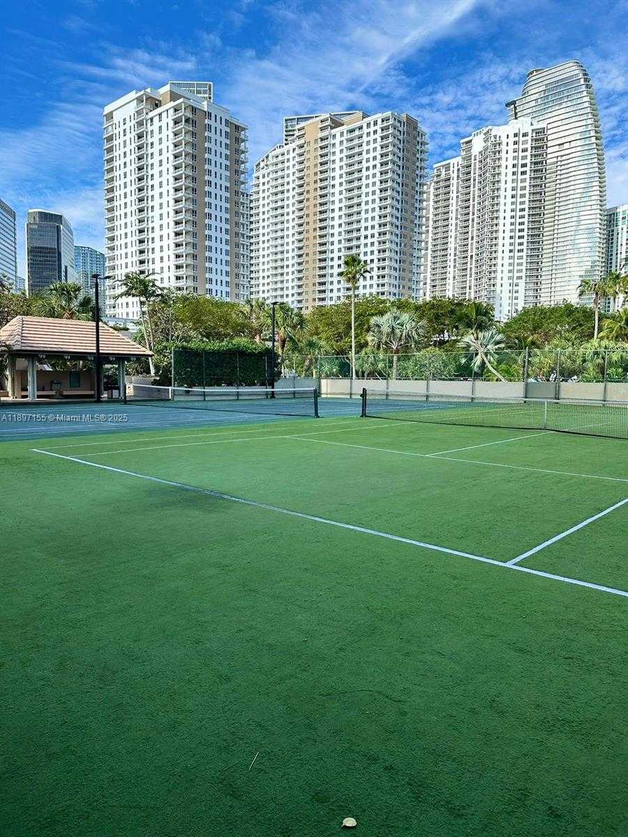 Small Image of 520 BRICKELL KEY DR #A605, Miami Number 22