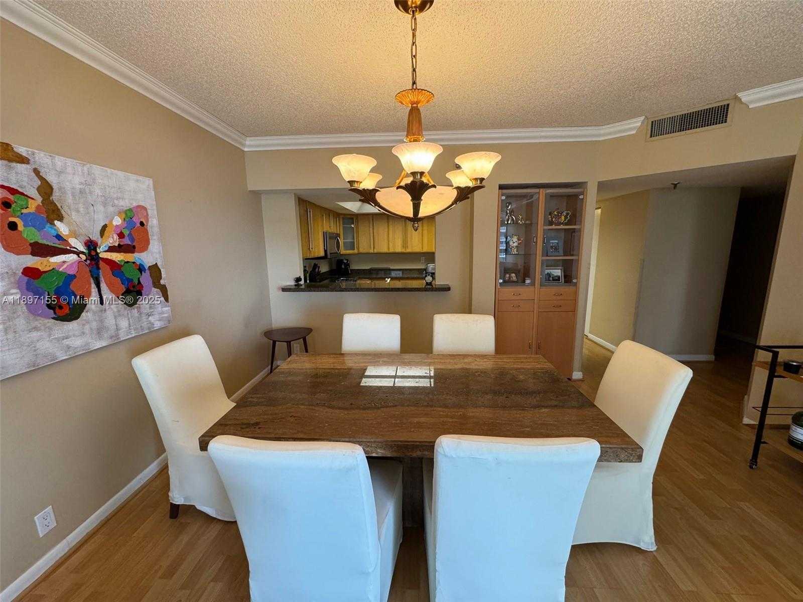 Small Image of 520 BRICKELL KEY DR #A605, Miami Number 5