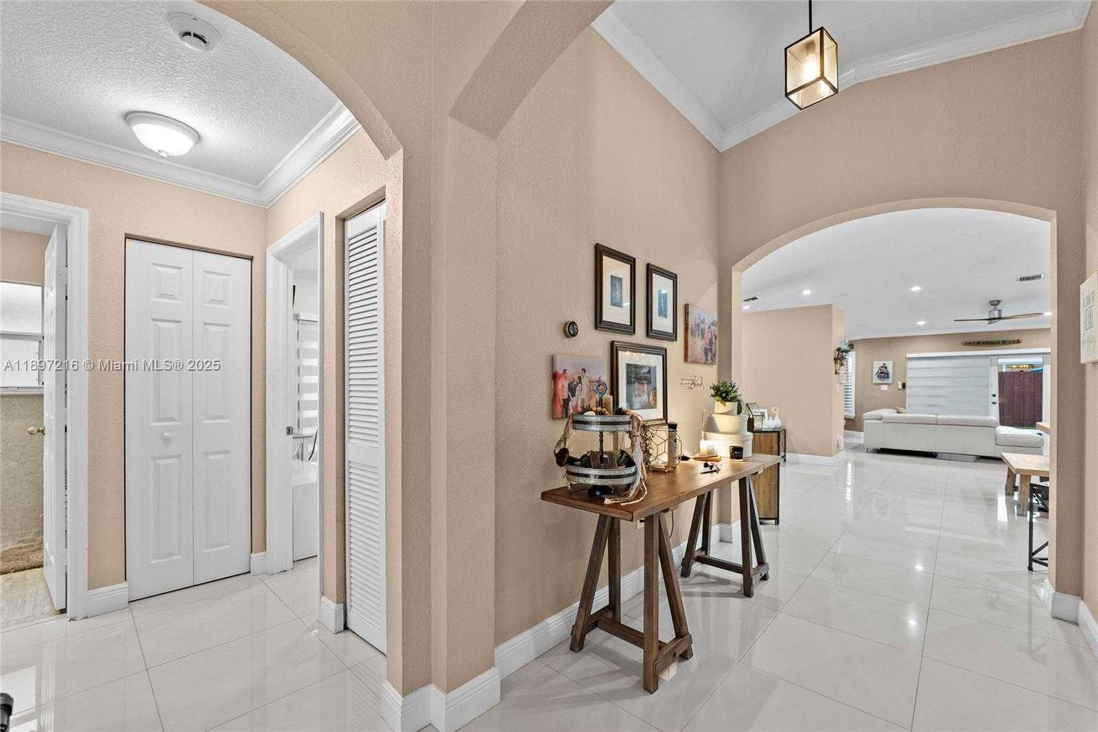 Small Image of 13925 SOUTH WEST 155TH CT #13925, Miami Number 12