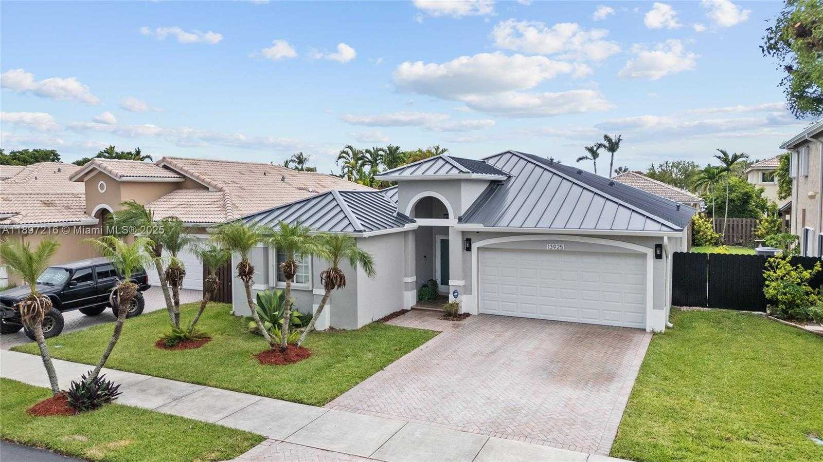 Small Image of 13925 SOUTH WEST 155TH CT #13925, Miami Number 2
