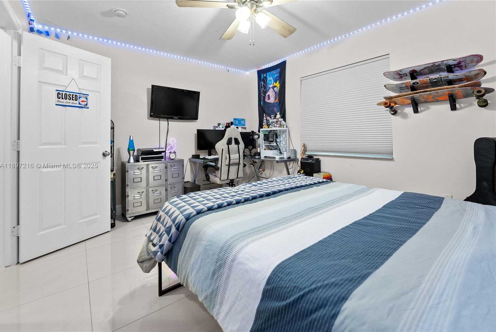 Small Image of 13925 SOUTH WEST 155TH CT #13925, Miami Number 20