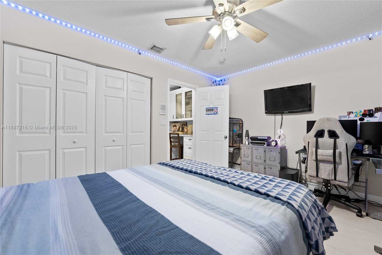 Small Image of 13925 SOUTH WEST 155TH CT #13925, Miami Number 22