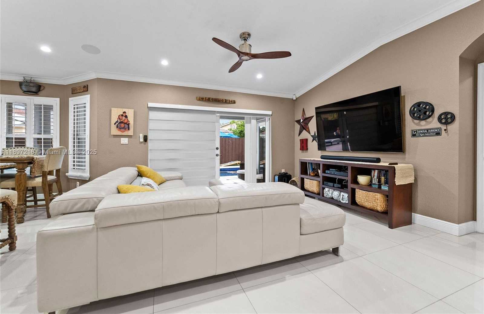 Small Image of 13925 SOUTH WEST 155TH CT #13925, Miami Number 26