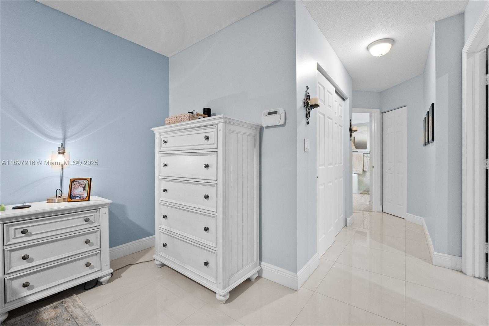 Small Image of 13925 SOUTH WEST 155TH CT #13925, Miami Number 40