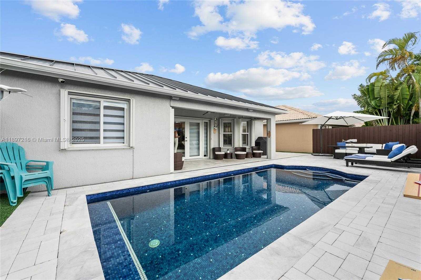 Small Image of 13925 SOUTH WEST 155TH CT #13925, Miami Number 8