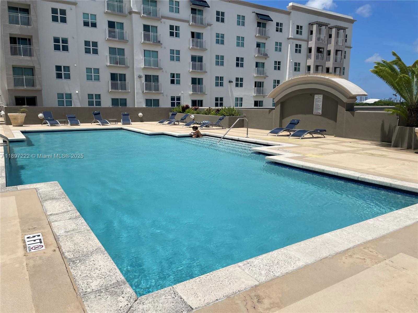 Small Image of 50 MENORES AVE #425, Coral Gables Number 15