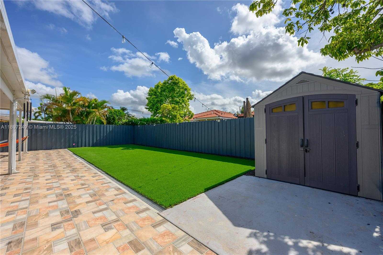 Small Image of 18316 SOUTH WEST 145TH AVE, Miami Number 22