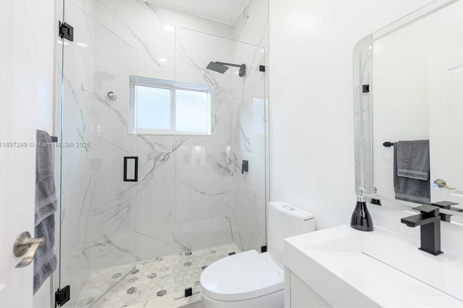 Small Image of 18316 SOUTH WEST 145TH AVE, Miami Number 29